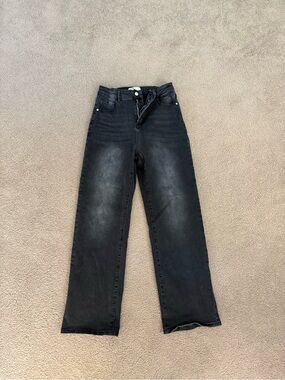 Wide-Leg Black High-Rise Jeans